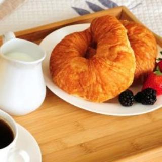 desayunar的tú的变位？