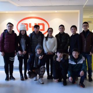 <span>爱吃的小明选择到多瑙新城大学读final year，以下描述合理的是</span>