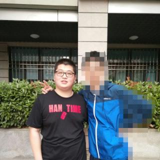 下图中被马赛克的人是？