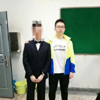 下图中被马赛克的人是？