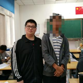 下图中被马赛克的人是？