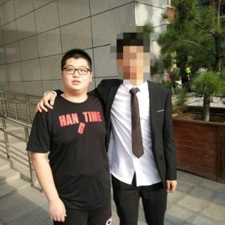 下图中被马赛克的人是？