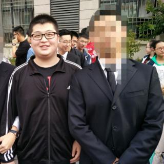 下图中被马赛克的人是？
