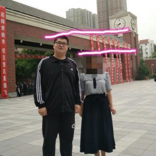 下图中被马赛克的人是？