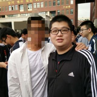 下图中被马赛克的人是？