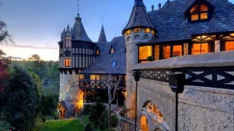 <p>中世纪早期的西欧封建庄园制的地租形式是</p>