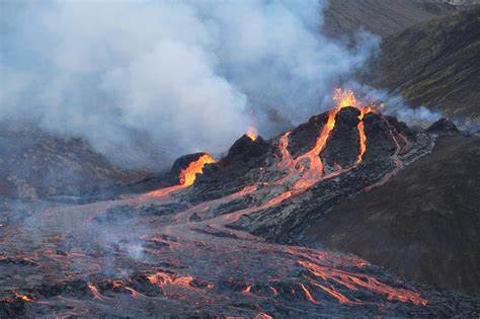 <p>The hot material on the surface is called:</p>
