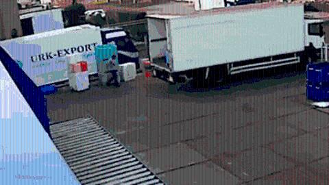 <p>正确的做法是</p>