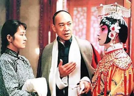 <p>菊仙和程蝶衣之间是什么关系？</p>