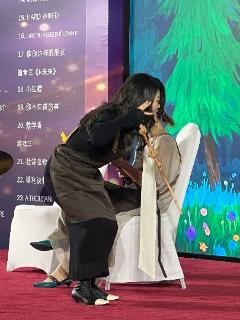 <p>双旦晚会Jo扮演的哪个角色&#xff1f;</p>