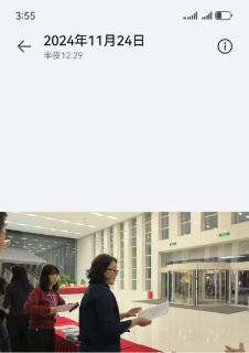 <p>两期贵州国培报到当天，最晚抵达的学员来自哪个地市？</p>