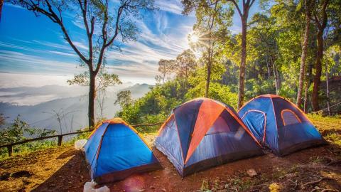 <p><strong>I’m very keen on learning English for travelling, _______ I’ve just joined an English conversation club.</strong></p>