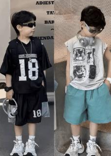 <p>以上潮酷风服装适合的帽子是哪个</p>