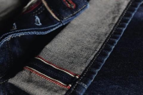 JEANS 牛仔裤