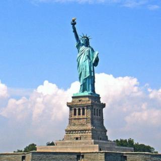 “自由女神像”是哪个国家送给美国的