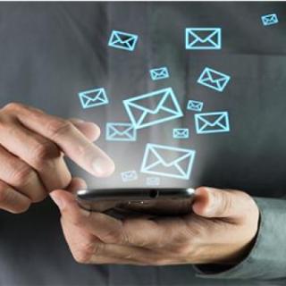 SMS（Short Message Service）是（）的简称