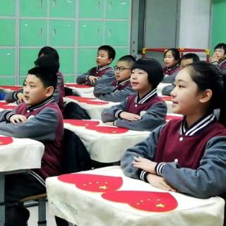 孩子们是祖国的（）