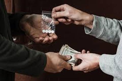 <p>选出与图片相符的一项</p>