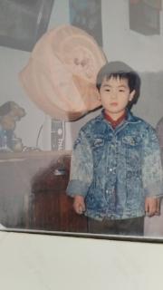 <p>图片中的帅哥是</p>