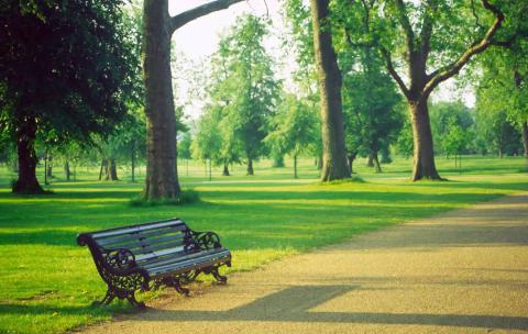 <p>There is no metro deside this park.</p>