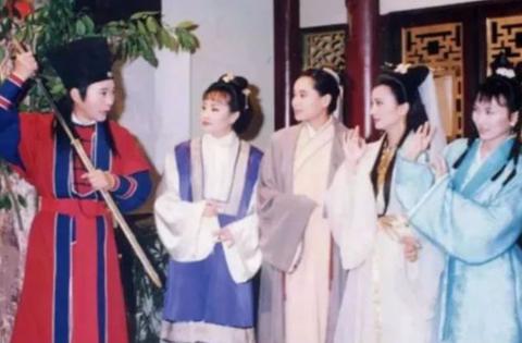 <p>“啊哈哈&#xff0c;啊哈哈&#xff0c;啊哈哈&#xff0c;啊哈哈”&#xff0c;这首歌叫什么名字</p>