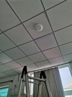 <p>无线AP（接入点）的功能就是扩大无线路由器的Wi-Fi信号覆盖范围，它本身不能独立组网。</p>