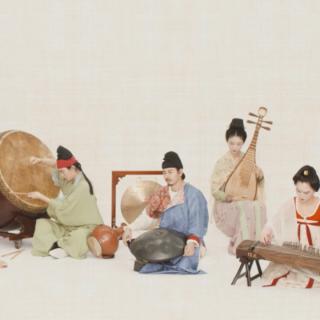 丝竹乐合奏《春江花月夜》是由古曲《浔阳月夜》改编而来的，请问《浔阳月夜》原是哪件乐器演奏的？