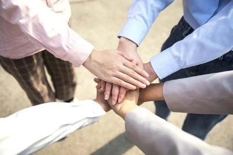 <p>A happy workplace is one where colleagues support each other and ____________ to achieve great results.</p>