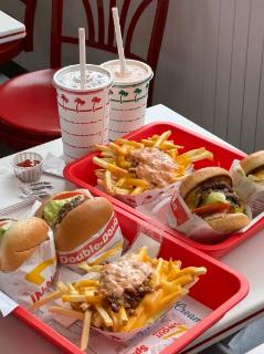 <p>这是快餐吗？</p>