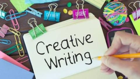 <p><i>Alternate Ending Rewrite ：</i>If Jim and Della knew each other’s plan before Christmas Eve, how would their story change? Write a new ending and explain how the theme of sacrifice stays the same. </p>