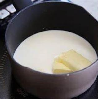 <p>水使泡芙面糊在烘烤过程中随温度升高&#xff0c;产生大量&#xff08;  &#xff09;。</p>