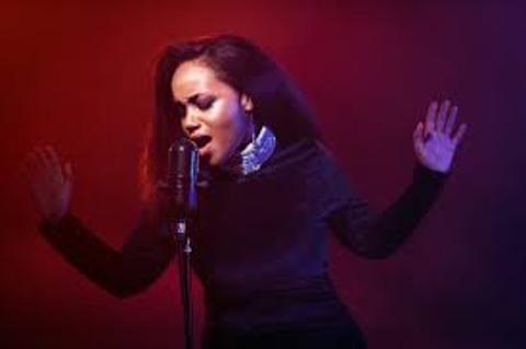 <p>What does she do?</p>