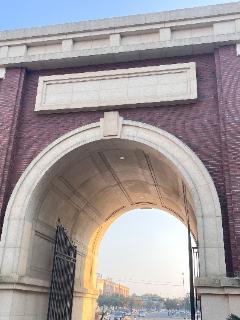 <p>猜猜看以下是哪个建筑</p>