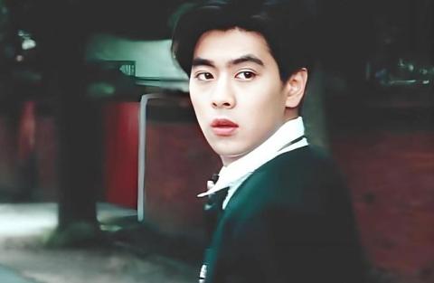 <p>这一幕出现在哪一部剧？</p>