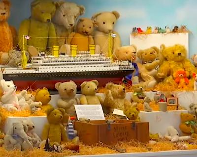 <p>Where is the museum for old toys?</p>