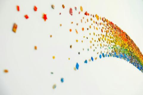 <p>在欣赏一件艺术品时，艺术家想表达的技巧和深度往往不如其 ______ 重要。</p>