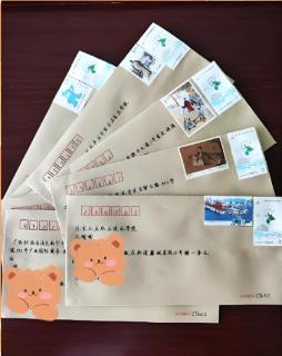 <p>看图选择正确的单词</p>