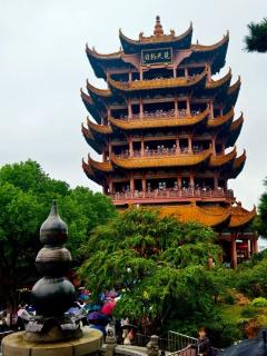 <p>黄鹤楼在哪个城市？</p>