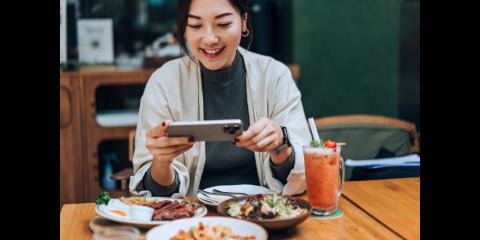 <p>牛排需要静置5分钟的原因是&#xff1f;<span data-tex=""> </span>Why should a steak be rested before eating?</p>