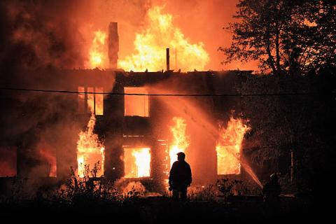 <p>选出与图片相符的选项</p>